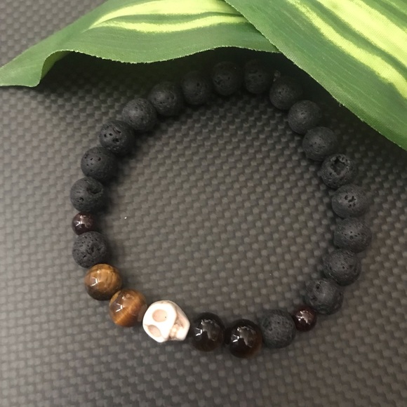 Strength & Protection Crystal/gemstone bracelet - Picture 2 of 5